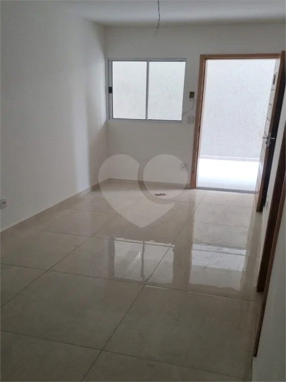 Excelente apartamento à venda, 2 quartos, ao lado do metrô Guilhermina-Esperança