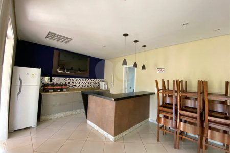 Linda casa Condomínio Santa Isabel I