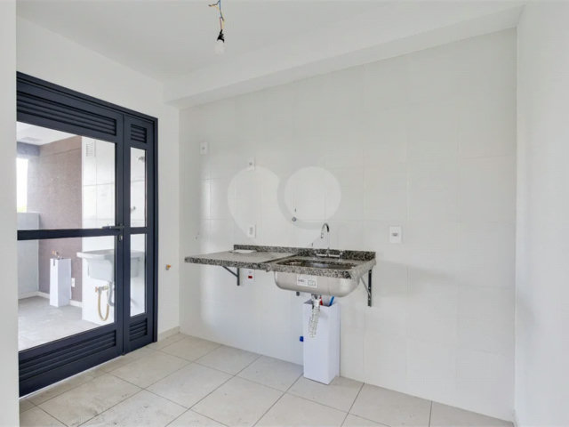 Apartamento à venda com 3 quartos, sendo 1 suíte,  em Alto da Boa Vista, São Paulo, SP