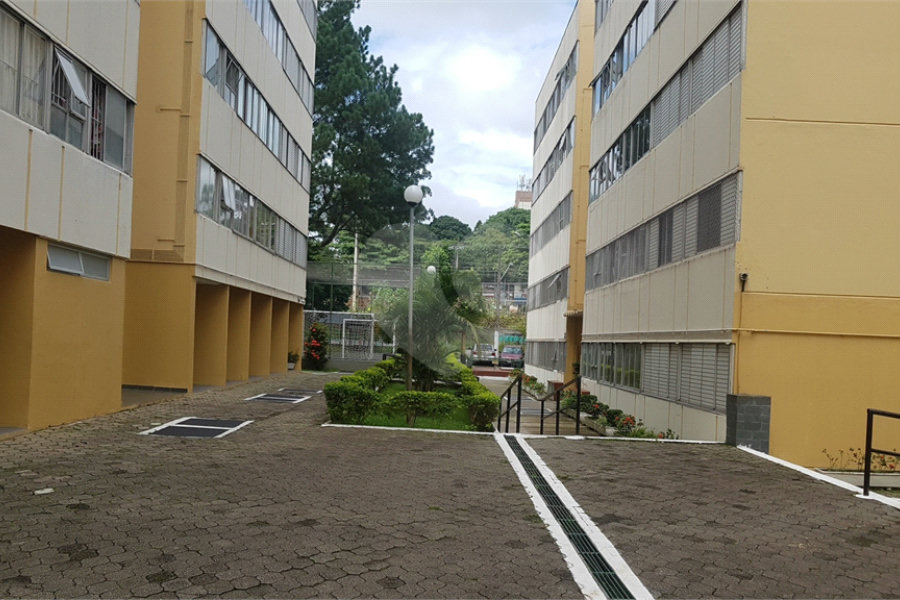 Apto 69 mt - 02 dormitorios - Sala - Cozinha 02 wcs -