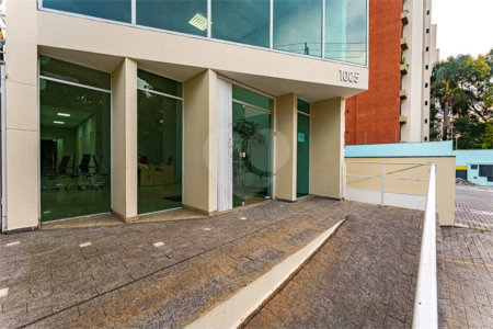 Prédio inteiro comercial á venda e locação na Vila Leopoldina.