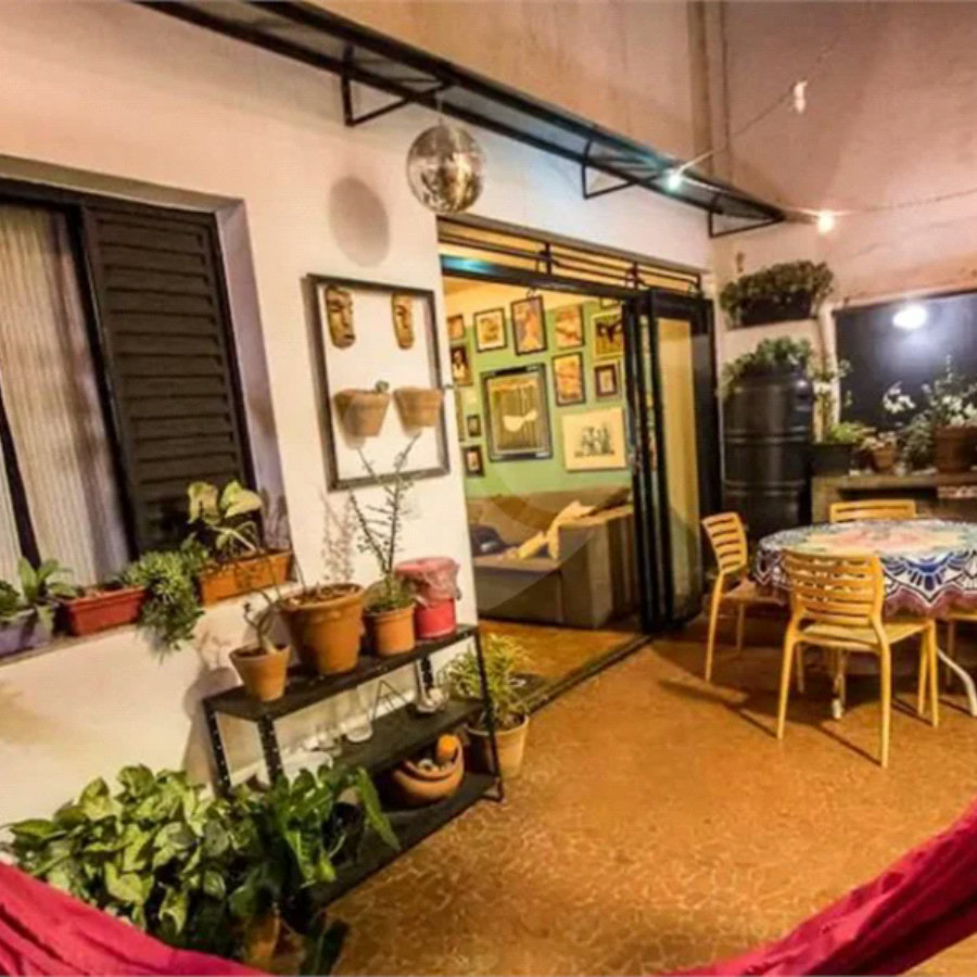Apartamento à venda em PINHEIROS com 96 m²