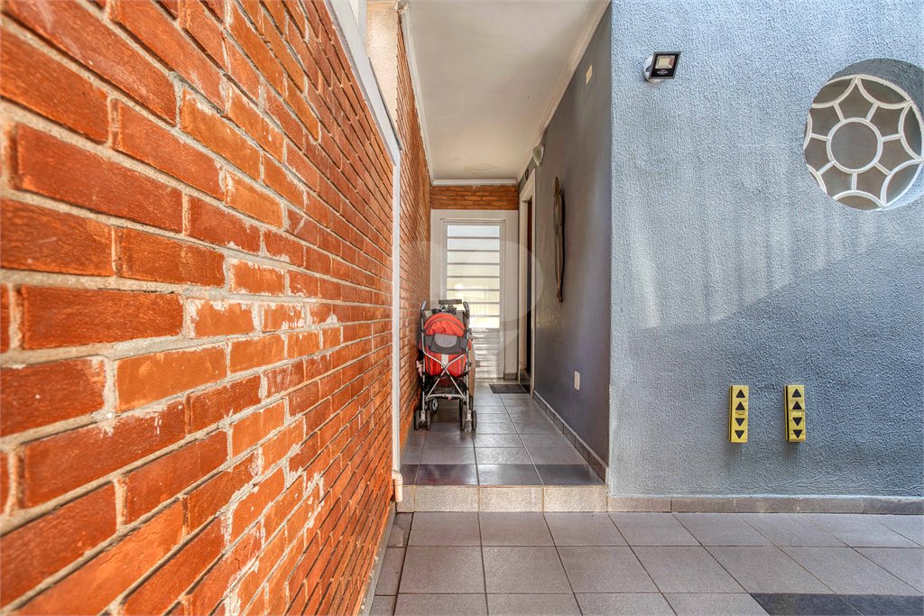 Sobrado à venda com 4 quartos, sendo 1 suíte, em Chácara Flora, São Paulo, SP