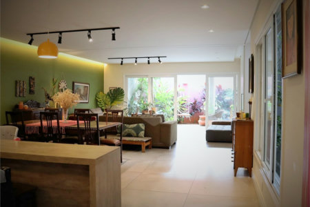 Casa Nova na Saúde c/380m2 de construção - 6 Quartos/4 suítes/4 Vagas na garagem