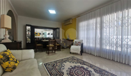 Casa à venda com 3 quartos, sendo 1 suíte,  em Planalto Paulista, São Paulo, SP
