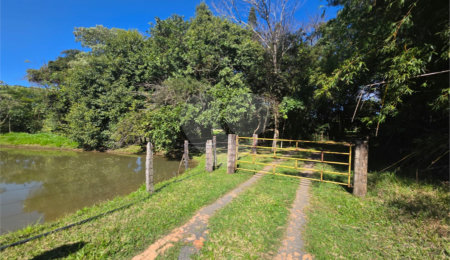 Sítio à venda com 4 quartos, sendo 1 suíte,  em Área Rural de São Carlos, São Carlos, SP