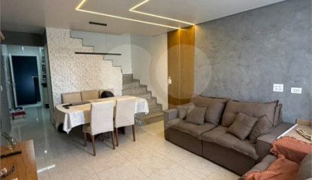Casa à venda com 3 quartos, sendo 1 suíte,  no condomínio Residencial Araguaia, São Paulo - SP
