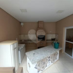 Apartamento no Condomínio Mont Vernon .