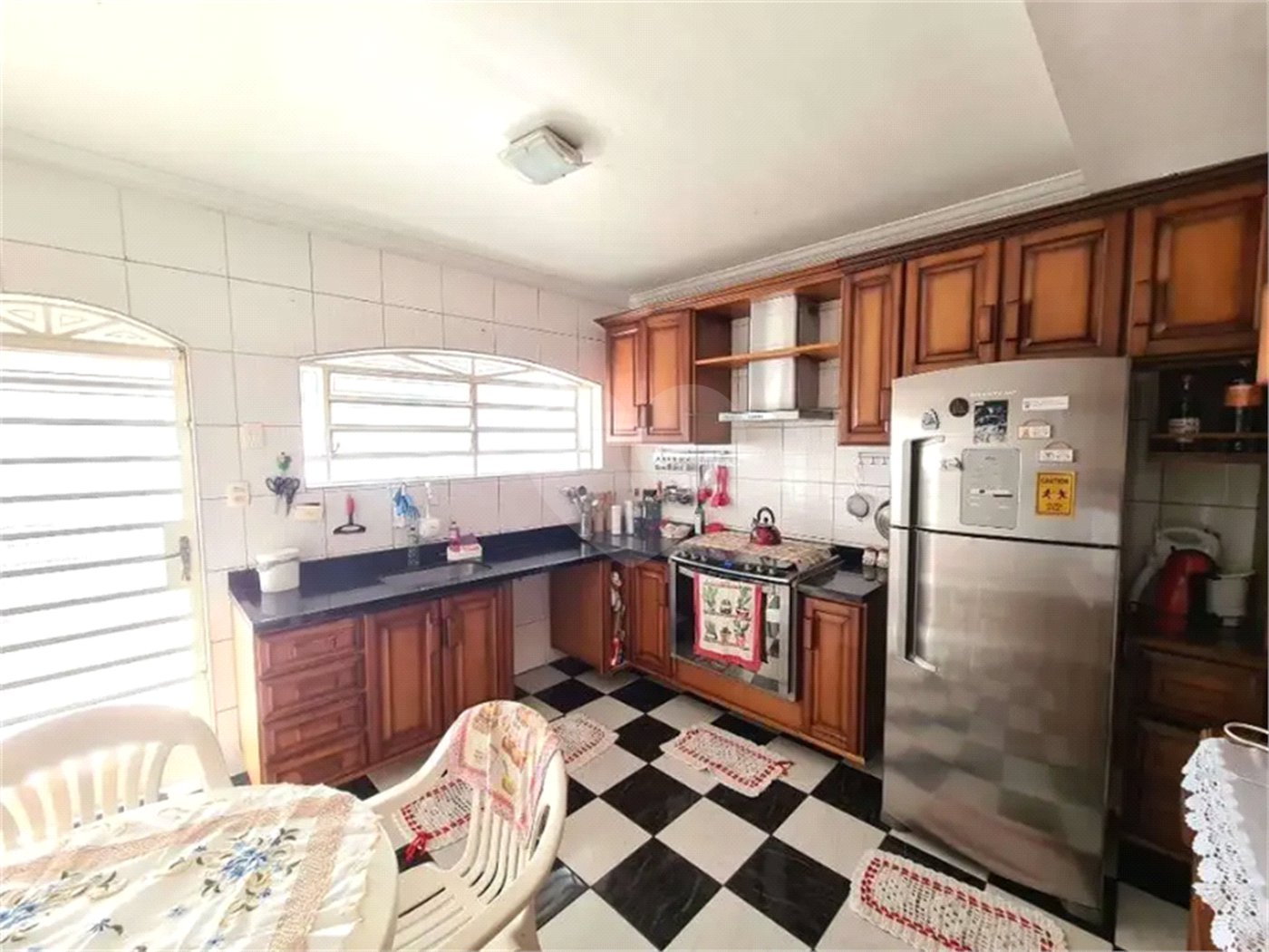 Sobrado com 4 Quartos e 4 banheiros à Venda -337 m² por R$ 850.,000 -- Jardim Vivan,-Jaraguá, São Paulo - SP
