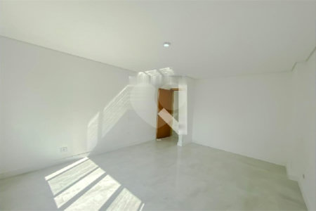 Apartamento com 260m² à venda na Av. Paes de Barros - Recém reformado 100% - Impecável.