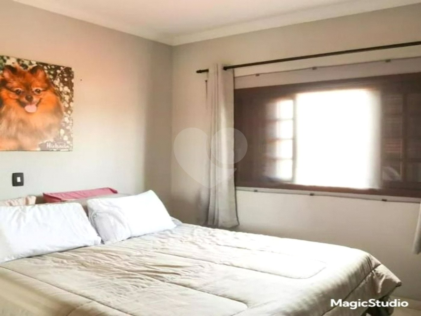 Casa com 120m² , 4 dormitórios , sendo 1 suíte , 3 vagas de garagem , à venda no Jabaquara.