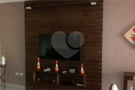 Chácara à venda com 3 quartos, sendo 2 suítes,  em Monterrey, Louveira, SP