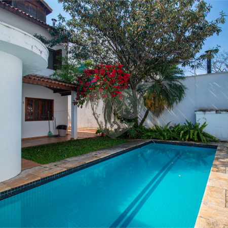 Casa à venda com 3 suítes em Chácara Flora, São Paulo, SP