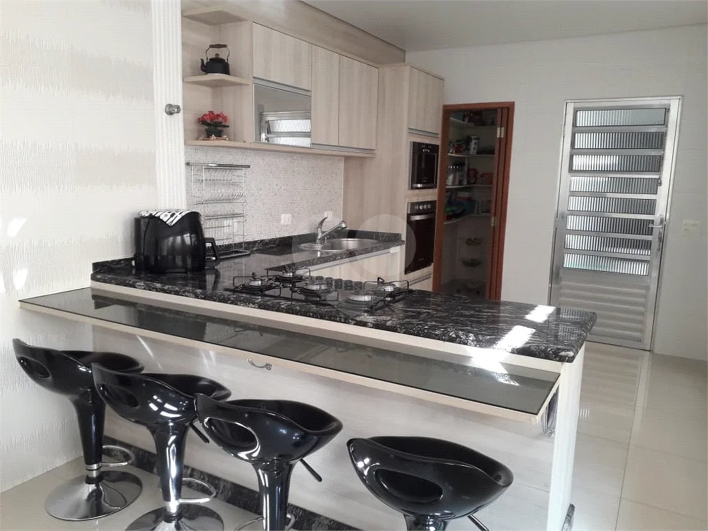 Sobrado á venda 222m² 3 quartos na região do metrô Guilhermina Esperança, Penha