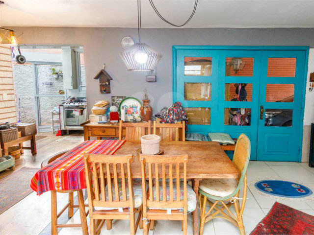 Casa à venda com 4 quartos, sendo 2 suítes,  em Brooklin, São Paulo, SP