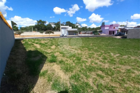 Terreno no Condomínio Faixa Azul.
