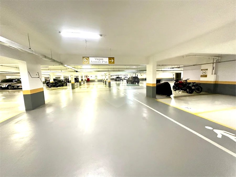 Apartamento à venda com 3 suítes em Chácara Santo Antônio, São Paulo, SP