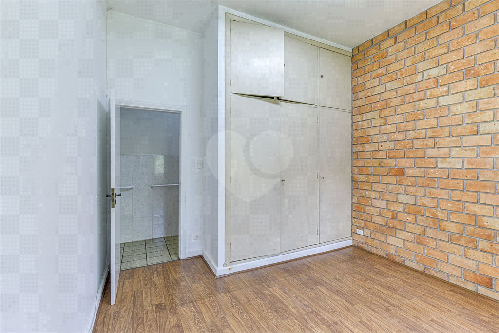 Casa Térrea à venda com 3 quartos, sendo 1 suíte,  em Alto da Boa Vista, São Paulo, SP