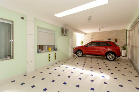 Casa Térrea a VENDA na Vila Bertioga com 3 suítes 3 vagas