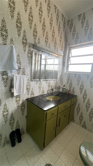 Casa Térrea com 3 dormitórios no Centro de Atibaia