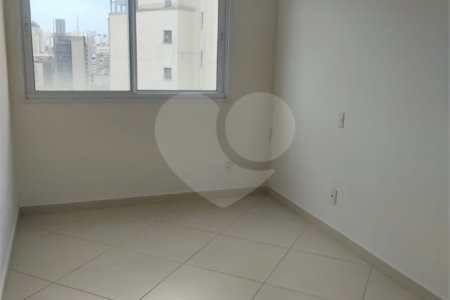 Apartamento à Venda no Centro