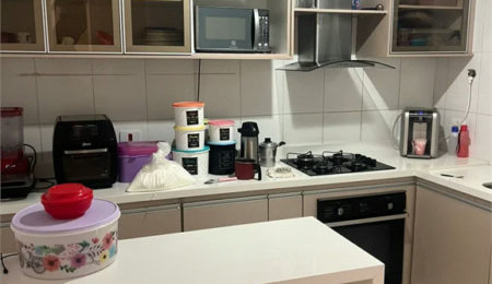 Casa à venda com 2 quartos no condomínio Recanto das Graças, Cotia - SP
