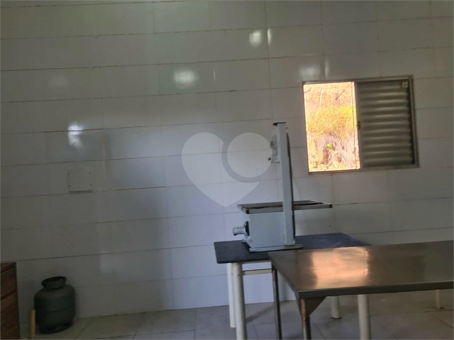 VENDA SÍTIO 48 hectares com estruura para granja, hidroponia e gado
