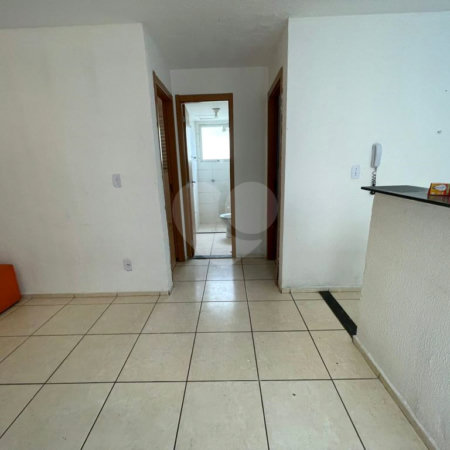 Apartamento no Condomínio Monte Everest.