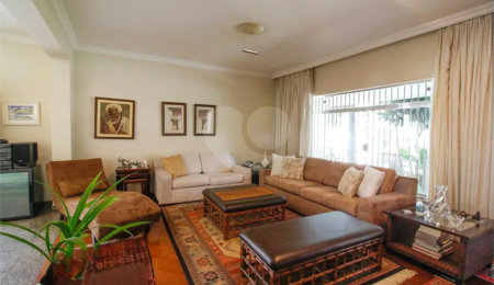 Casa à venda ou para alugar com 3 suítes em Alto da Lapa, São Paulo, SP