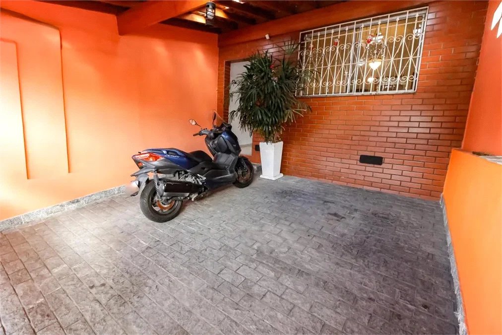 Casa à venda com 6 quartos, sendo 1 suíte, em Morumbi, São Paulo - SP