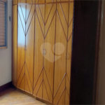 Casa com dois pavimentos na Barra Funda:
