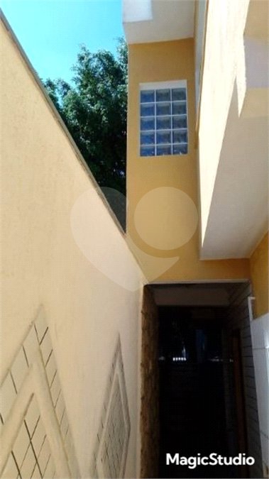 Casa com 400m², 2 dormitórios, 2 vagas de garagem, à venda na Vila Matilde.