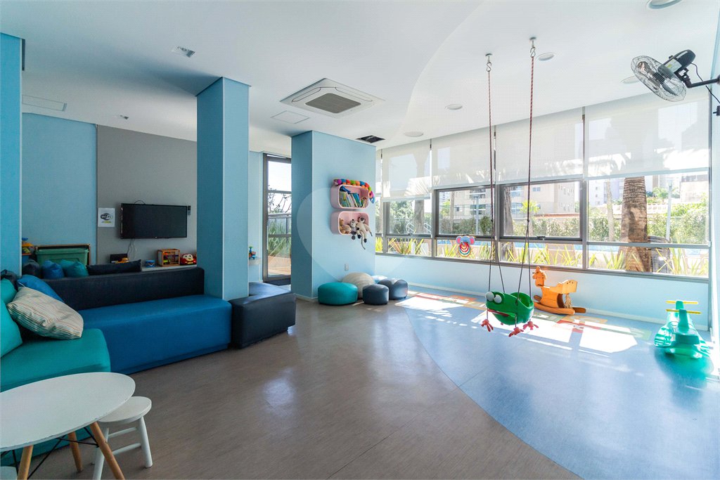 Apartamento para venda com 103m, três suítes, três vagas na Saúde