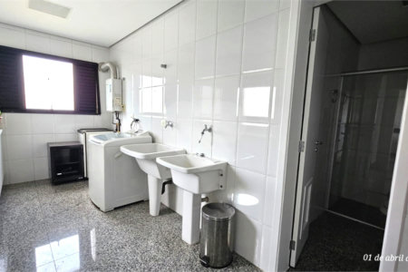 Apartamento com 4 suítes a venda no Alto da Boa Vista