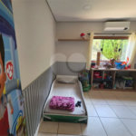 Casa com 3 dormitórios e piscina no Condomínio Cafezal VI em Itupeva SP