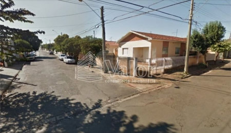 Casa à venda com 3 quartos, sendo 1 suíte,  em Vila Bela Vista, Araraquara, SP