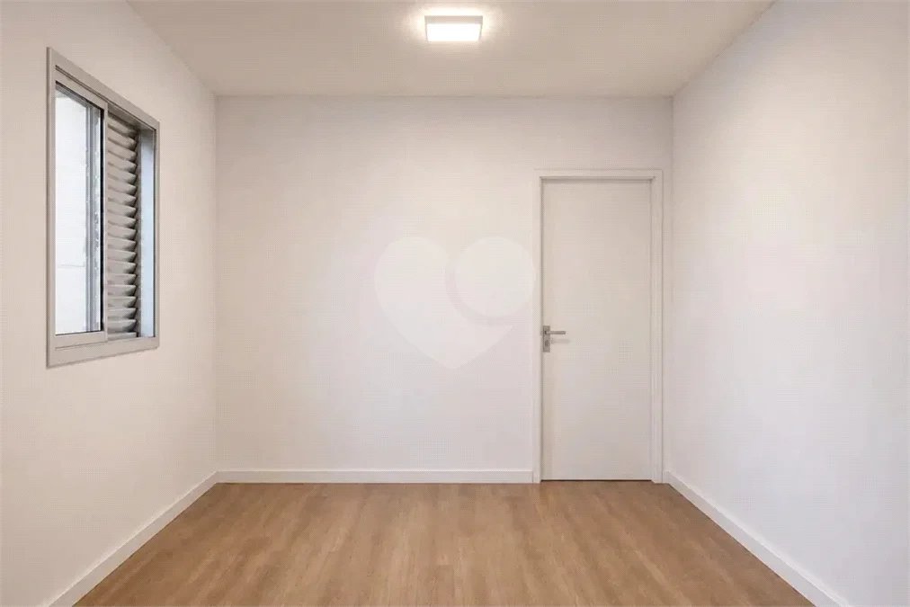 Apartamento Amplo na Saúde | 89 m², 2 Dormitórios e 1 Vaga