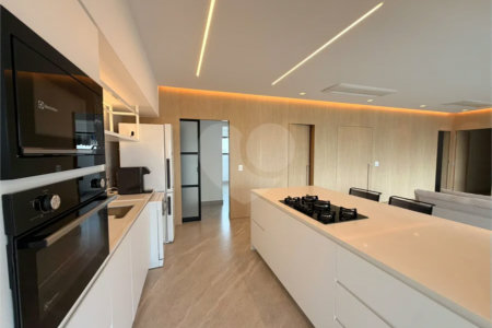 Apartamento para alugar com 2 suítes em Alto da Boa Vista, São Paulo, SP