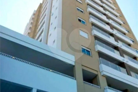 Condomínio com lazer completo e novo na Av. Vila Ema!