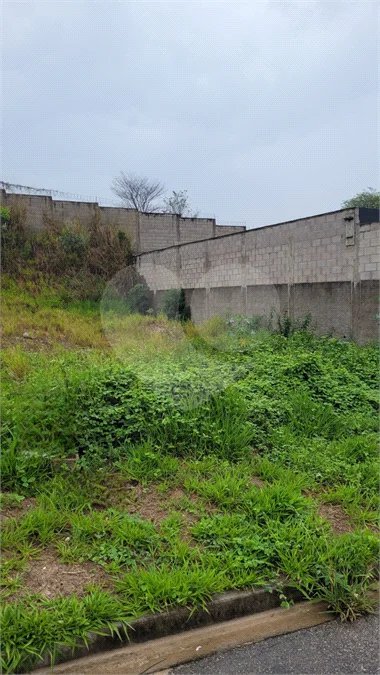 Terreno / Lote a Venda no Residencial Parque dos Pinheiros em Vinhedo/SP