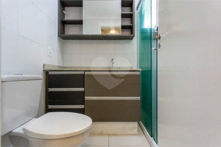 Apartamento à venda na Vila Mariana de 100m² com 3 dormitórios, 2 suítes, 2 vagas e lazer