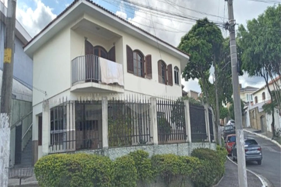 Bonita casa assobradada,no Bairro das Palmas do Tremembé, terreno com 14 X 50 e 350 área construída