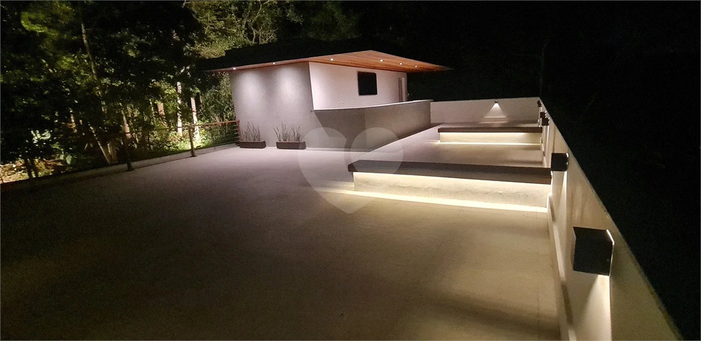 Casa à venda com 3 suítes no condomínio Alpes da Cantareira, Mairiporã - SP