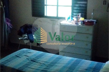 Casa com 3 dormitórios na Vila Prado