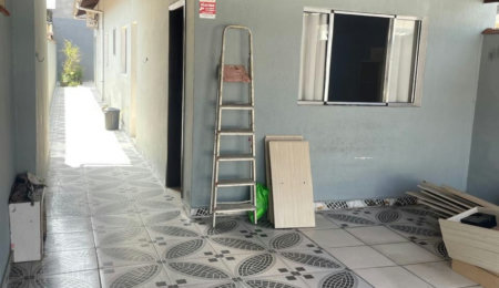 Casa à venda com 2 quartos, sendo 1 suíte,  em melvi, Praia Grande, SP