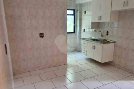 Apartamento no Condomínio Residencial Mazo