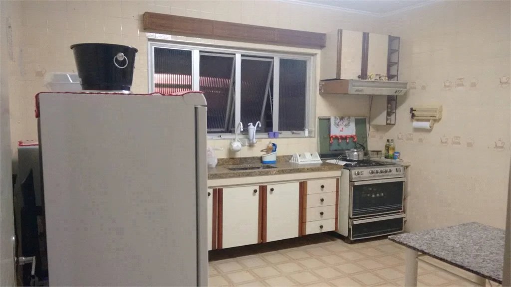 Sobrado à venda com 3 quartos, sendo 1 suíte, em Jaguaré, São Paulo - SP