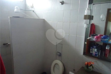 Casa à venda com 3 quartos, sendo 1 suíte, em Azulville I, São Carlos, SP