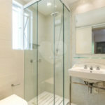 Apartamento para venda em Moema com 2 quartos, sendo 2 suítes, 70m²