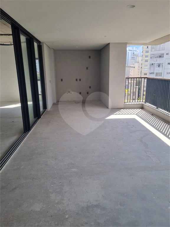 Apartamento à venda com 4 suítes em Cerqueira César, São Paulo, SP